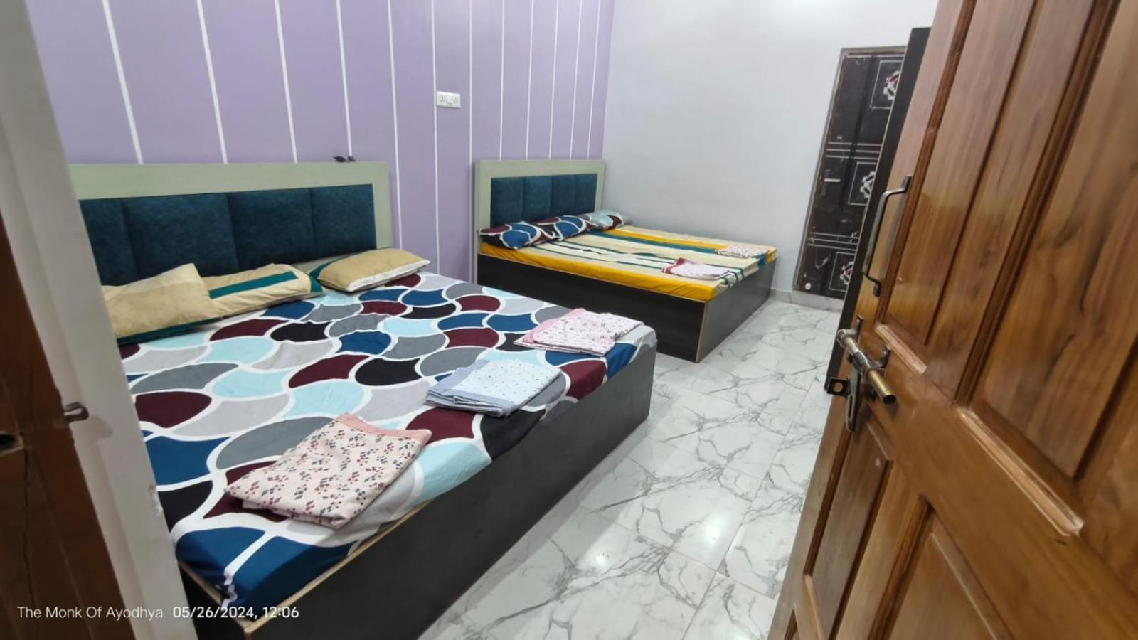 Shree Ayodhya Dham Guest House 300 Meter From Sri Ram Temple Free Pick Up , Drop , Breakfast & Wifi Eksteriør bilde